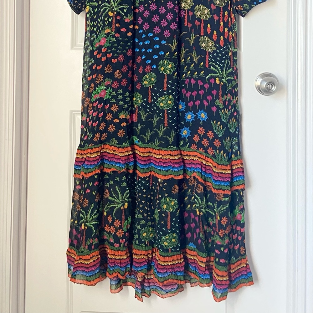 Farm Rio Dress. - Picture 2 of 5